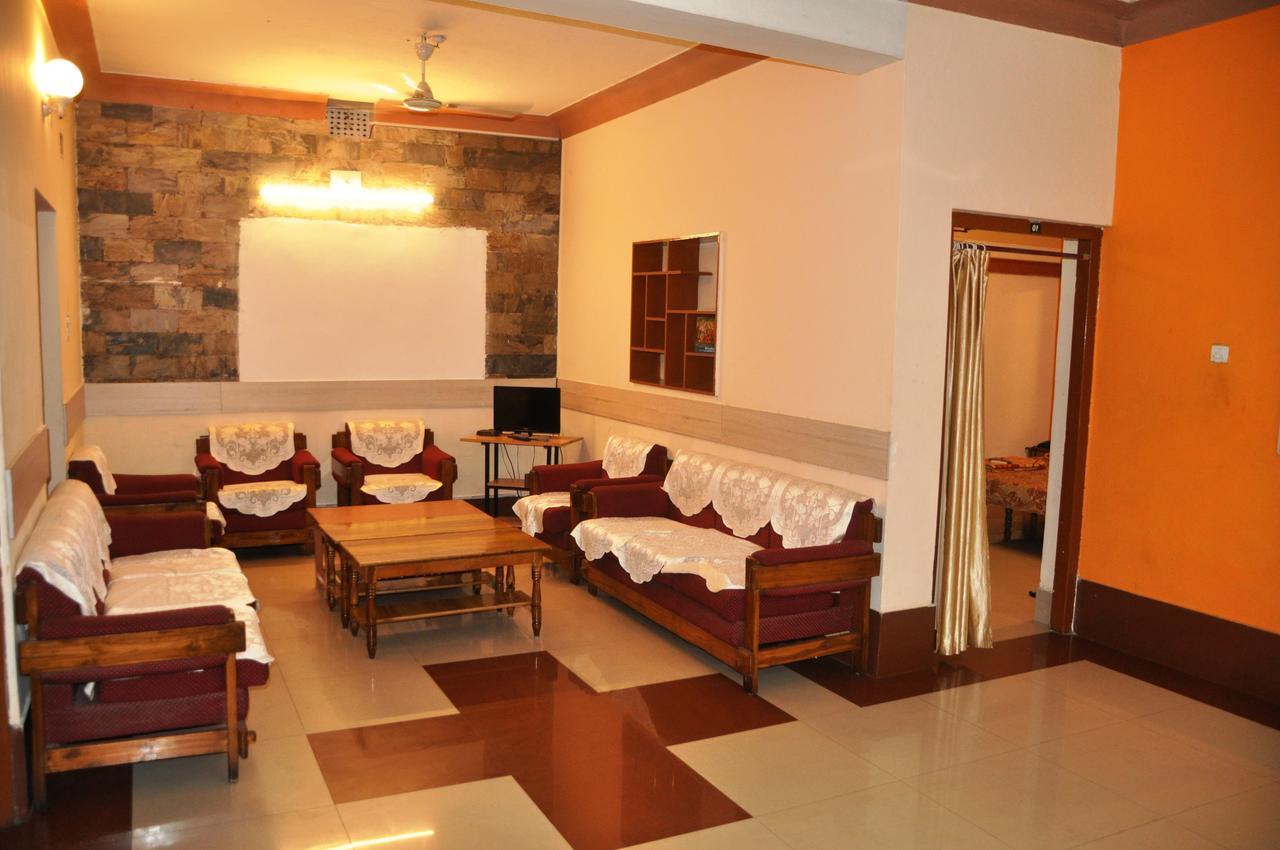 Radhika Resort Бхубанешвара Экстерьер фото